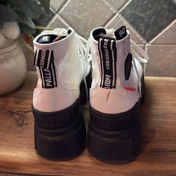Palladium Revolt Hi TX Star White Platform Shoes - 9 - Great Condition