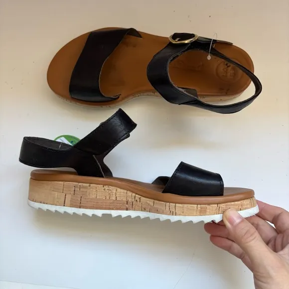 Paul green Platform sandals Sz 3/US5.5