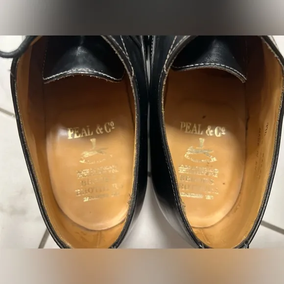 Peal &amp; Co 10.5D Beautiful Captoe Black