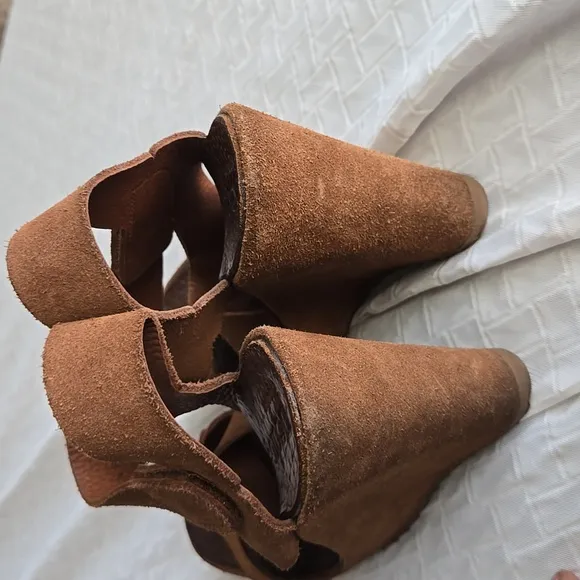 Pedro Garcia Brown Suede Strappy Wedges Boho Bohemian Western Summer Shoes