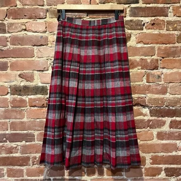 Pendleton 100% Virgin Wool Pleated Tartan Midi Dress Size 8 Made in USA