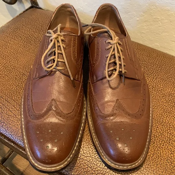 Perry Ellis Men’s Classic Oxford Wingtips Dress Casual Brown Shoes! Size 10!