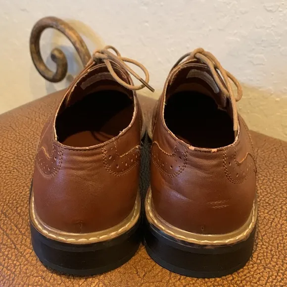 Perry Ellis Men’s Classic Oxford Wingtips Dress Casual Brown Shoes! Size 10!