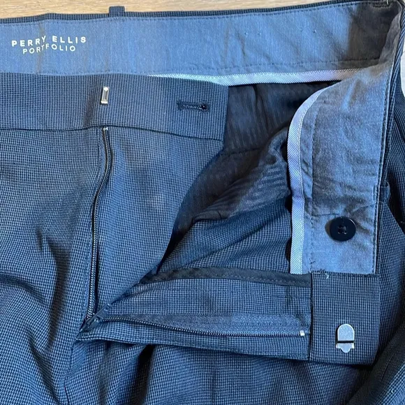 Perry Ellis Men's Modern-Fit Grey Mini Check Suit Dress Pants 36Wx32L