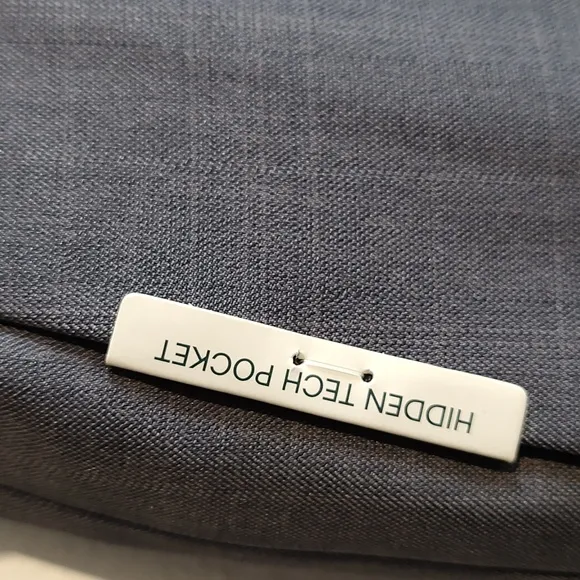 Perry Ellis Portfolio Men's Gray Modern Fit Slacks Size 44x34.  Make An Offer