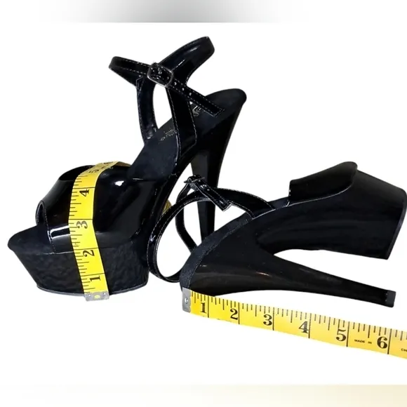 Pleaser  Kiss-209 Heels Size 10 NWT
