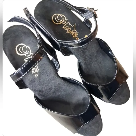 Pleaser  Kiss-209 Heels Size 10 NWT