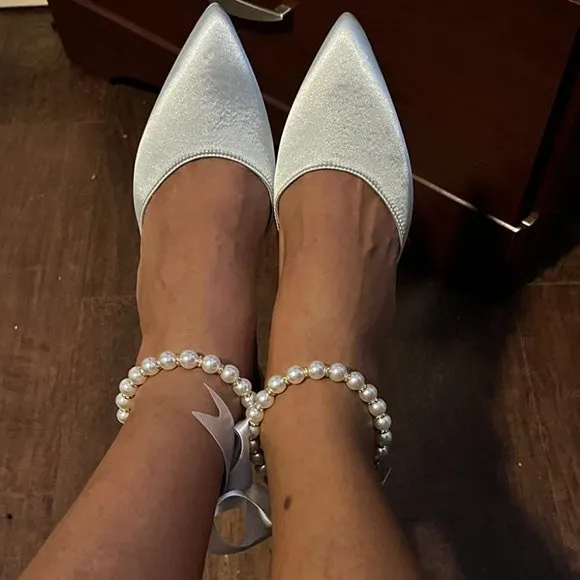 Pointed toe pearl satin wedding shoes