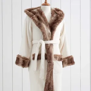 Pottery Barn Classic Hooded Luxury RobeCaramel Trim · Medium