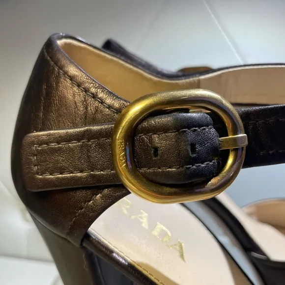 PRADA /shoes/ PRADA metalic platform sandals heels sz 39.5 made in italy