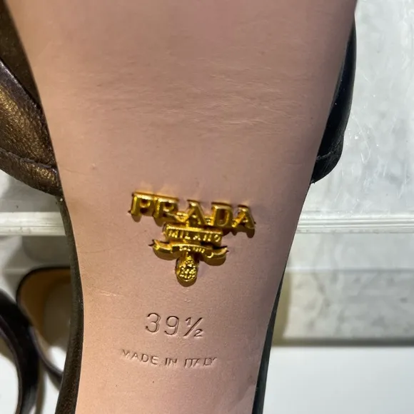 PRADA /shoes/ PRADA metalic platform sandals heels sz 39.5 made in italy