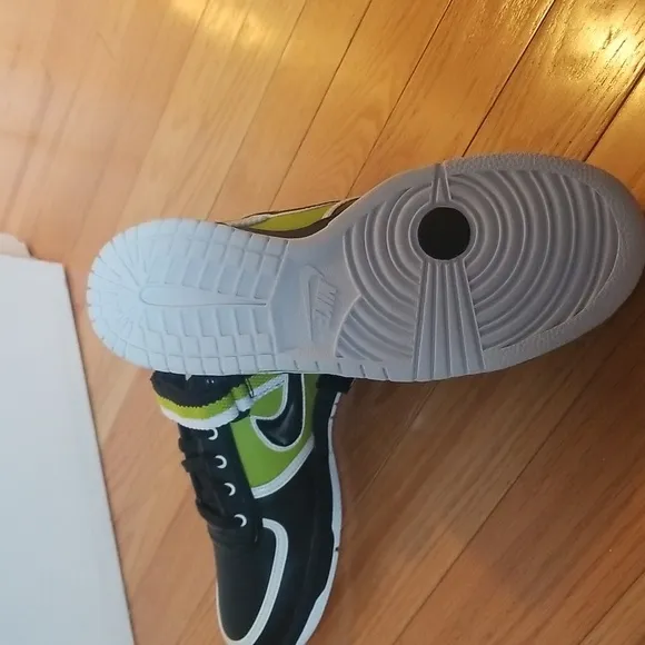 PRICE DROP! Nike Vandal Low ‘Glow In The Dark Spiderweb’ 6.5Y/8W Halloween Rare