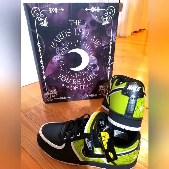 PRICE DROP! Nike Vandal Low ‘Glow In The Dark Spiderweb’ 6.5Y/8W Halloween Rare