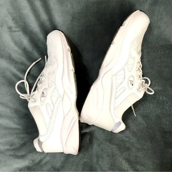 Propet Men’s White Leather Stability Laced Walker Therapeutic Sneaker size 11.5