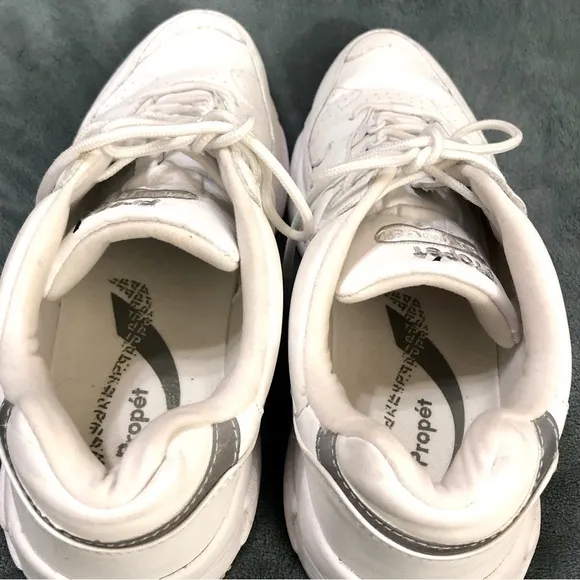 Propet Men’s White Leather Stability Laced Walker Therapeutic Sneaker size 11.5
