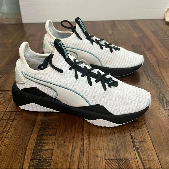 Puma sneakers Defy White Black Aqua chunk soles Women’s 7