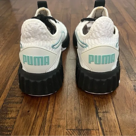 Puma sneakers Defy White Black Aqua chunk soles Women’s 7