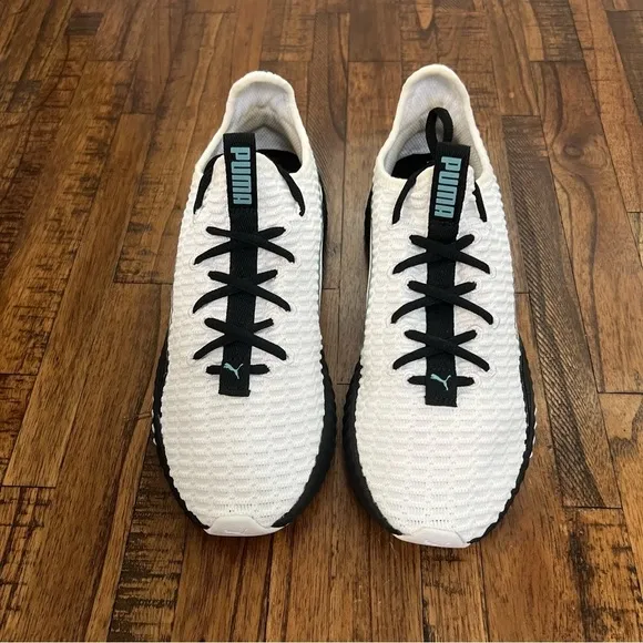 Puma sneakers Defy White Black Aqua chunk soles Women’s 7