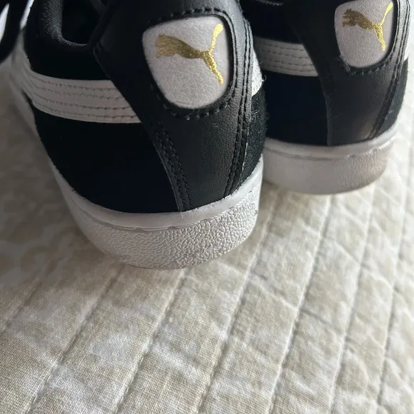 Puma Suede Classic Black and White Men's Shoes