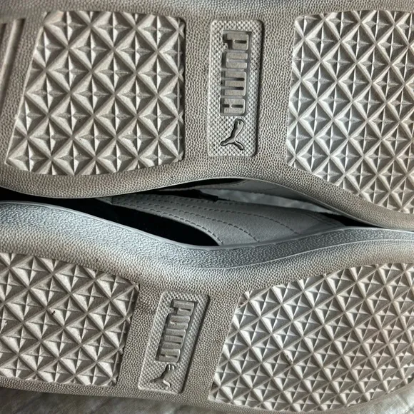 Puma Suede Classic Black and White Men's Shoes