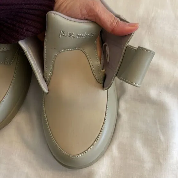 P.W. MINOR CLAY TAUPE LEATHER COMFORT SHOES.  NEW