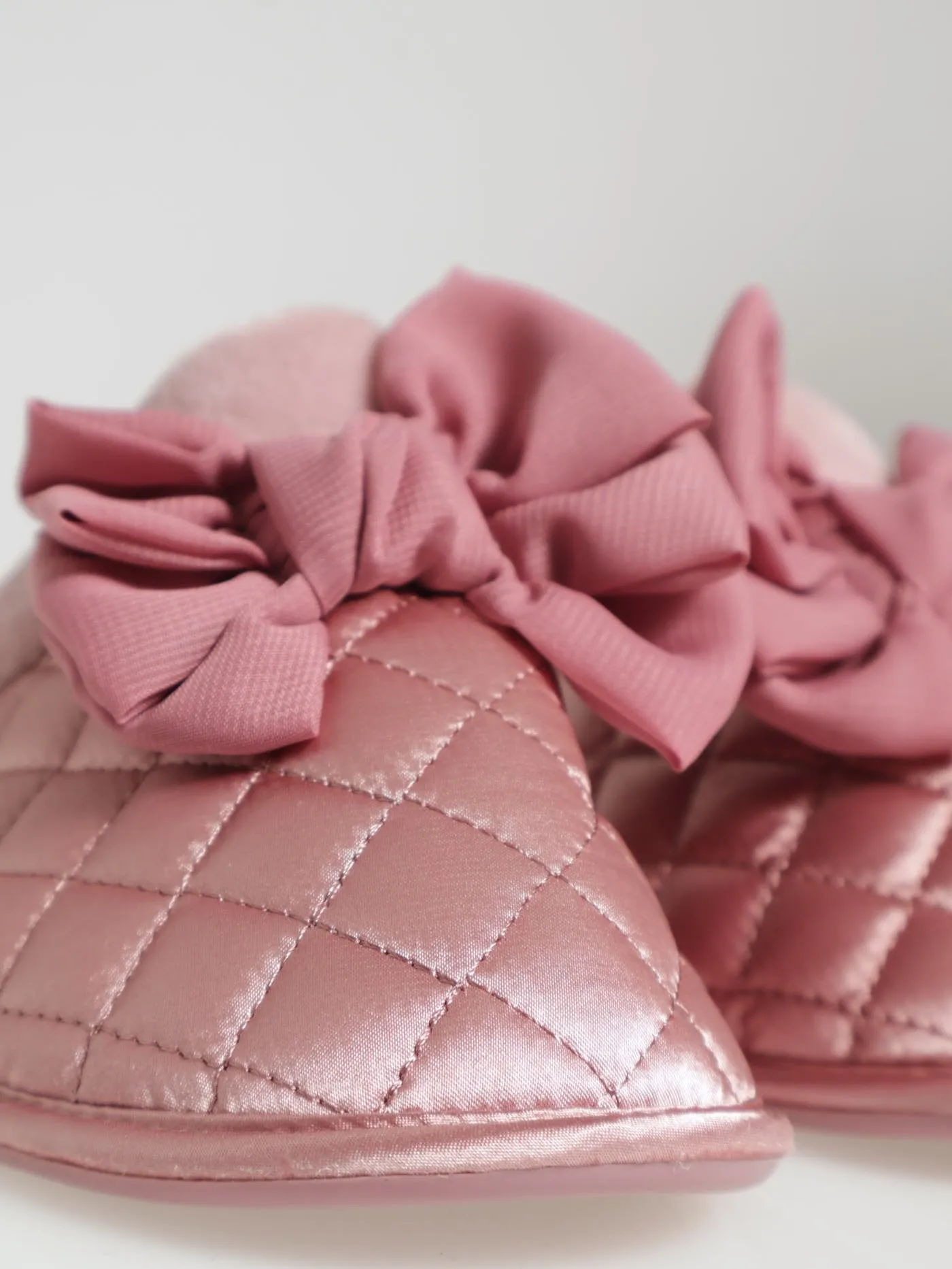Quilted Closed Toe Slipper With Big Bow & Fur Topline - Mauve
