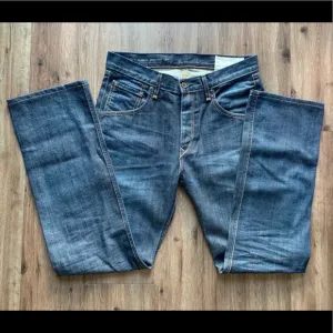 rag &amp; bone RB11X Classic Straight Leg Jeans