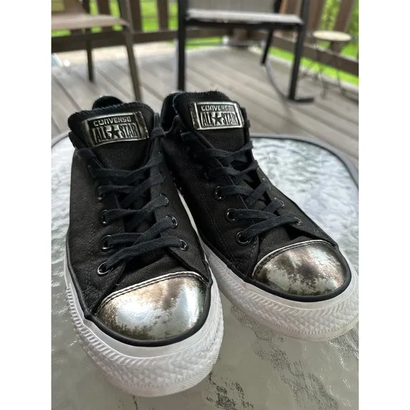 Rare Converse All Star Metallic Toe Cap Sneakers Black Casual Shoes Woman's 9.5