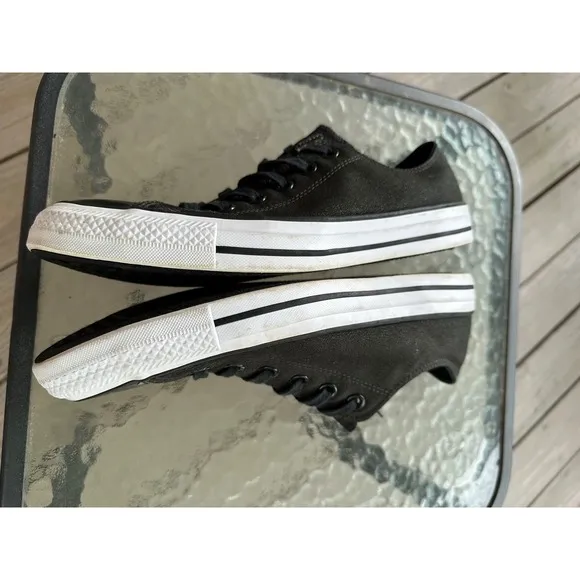 Rare Converse All Star Metallic Toe Cap Sneakers Black Casual Shoes Woman's 9.5