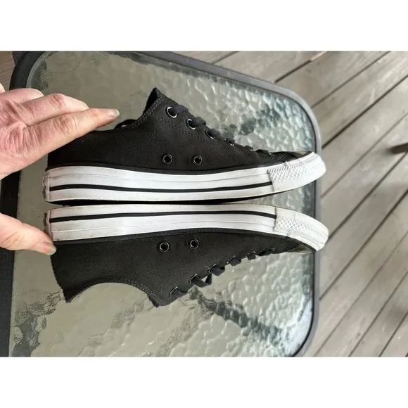 Rare Converse All Star Metallic Toe Cap Sneakers Black Casual Shoes Woman's 9.5