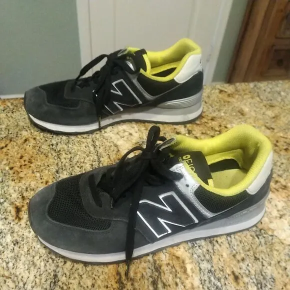Rare New balance Classic Figs WL574FIG Womens Shoes Sneakers Size 9.5
