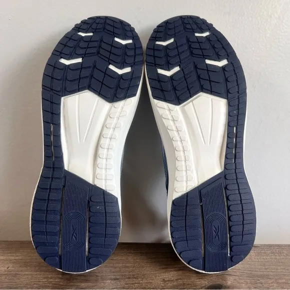 REEBOK Floatride Energy Daily Women's Composite Toe Shoe Size 7.5 Wide #B1220A