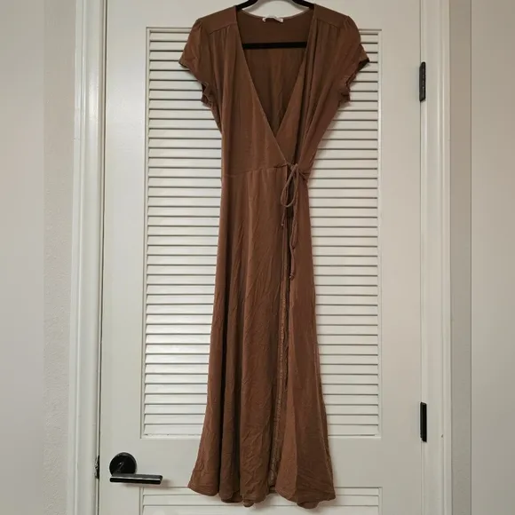 Reformation Jeans - Brown Classic Wrap Short-Sleeve Dress