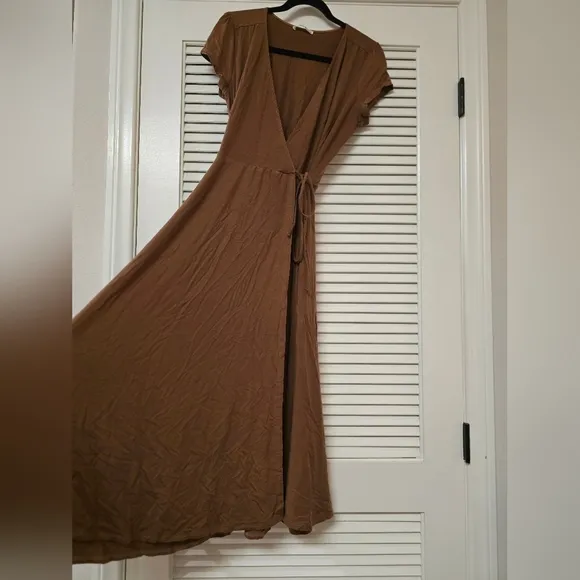 Reformation Jeans - Brown Classic Wrap Short-Sleeve Dress