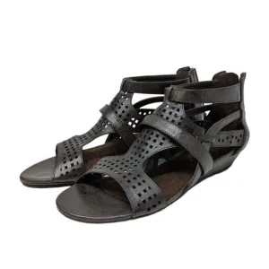 Relativity Open Toe Gladiator Grey Pewter Wedge Sandals Shoes Back Zipper Size 8
