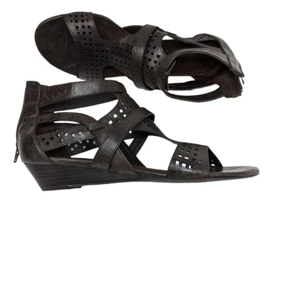 Relativity Open Toe Gladiator Grey Pewter Wedge Sandals Shoes Back Zipper Size 8