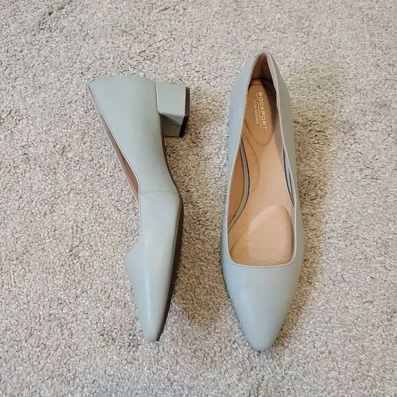 ROCKPORT WOMEN'S TOTAL MOTION GRACIE HEEL SIZE 9