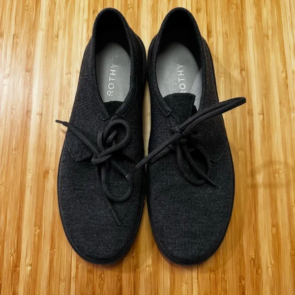 Rothy’s Men’s Gray Oxford Shoes with Breathable Knit Upper and Lace-Up Design