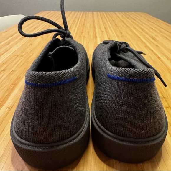 Rothy’s Men’s Gray Oxford Shoes with Breathable Knit Upper and Lace-Up Design