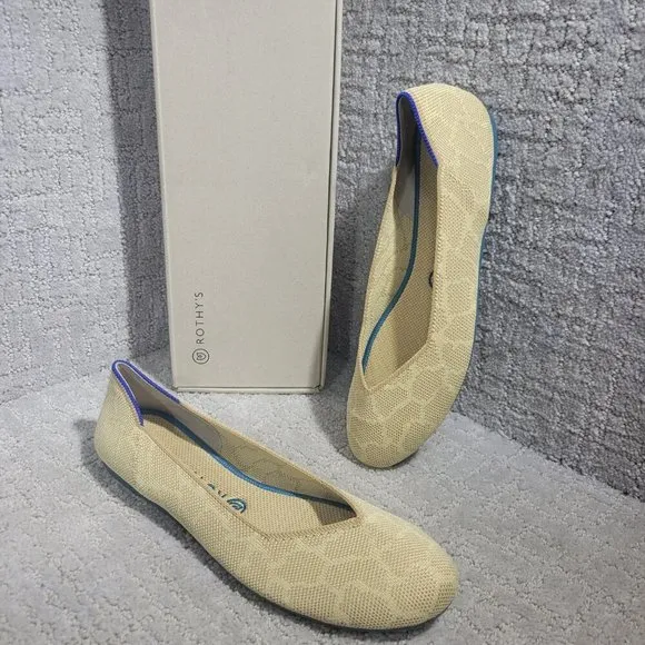 Rothys The Flat Women's Size 10 US Sahara Gold Round Toe Slip on Flat Shoes