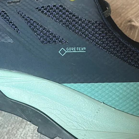 Salomon Outline GORE-TEX Hiking Shoes Teal Blue Womens 11 UK 9.5 EU 44