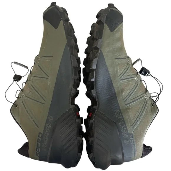 Salomon Speedcross 5 Trail Running Shoe with Aggressive Outsole