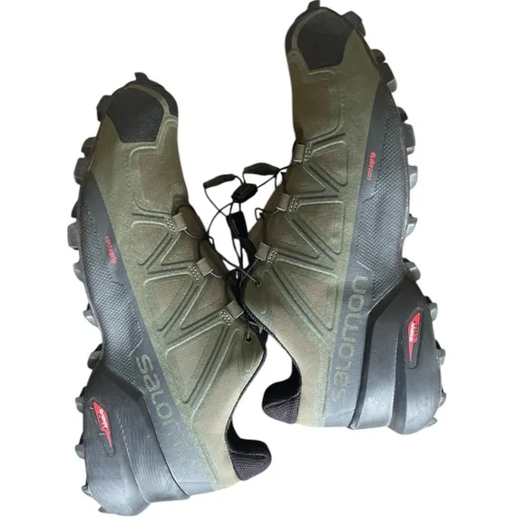 Salomon Speedcross 5 Trail Running Shoe with Aggressive Outsole