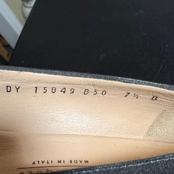 Salvatore Ferragamo Boutique size 7.5 black suede square tie shoes made …