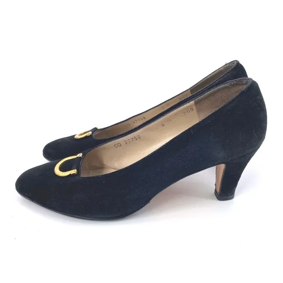 Salvatore Ferragamo Suede Pumps 8 B Gold Hardware Classic Heels  Designer Luxury