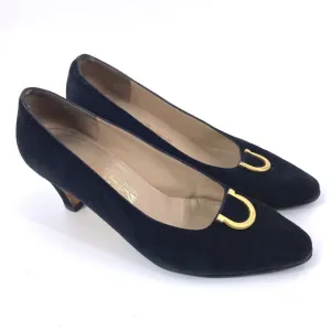 Salvatore Ferragamo Suede Pumps 8 B Gold Hardware Classic Heels  Designer Luxury