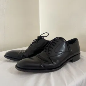 SALVATORE FERRAGAMO Vintage Calfskin Leather Cap Toe Lace-Up Oxford, Black- 8
