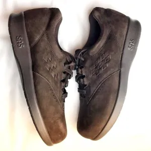 SAS COMFORT SHOES. SIZE IS 5 WIDE. NEW
