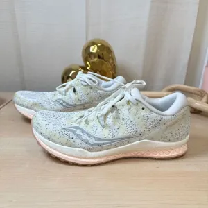 Saucony Freedom 3 Running Shoes Lightweight Cushioned‎ Sneakers White 8.5
