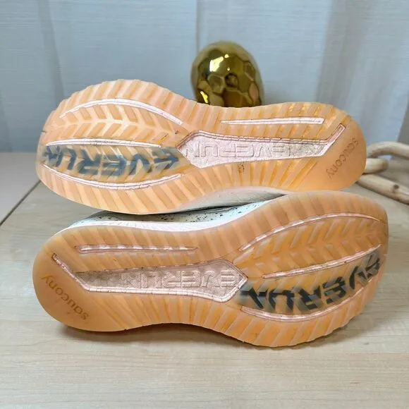 Saucony Freedom 3 Running Shoes Lightweight Cushioned‎ Sneakers White 8.5